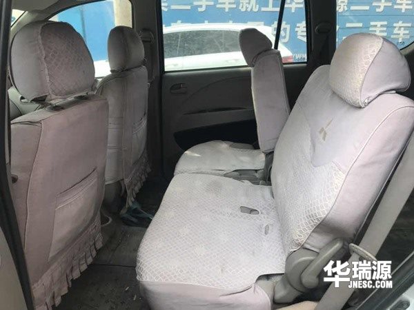 三菱君阁,多功能休旅车型,只售2.65万