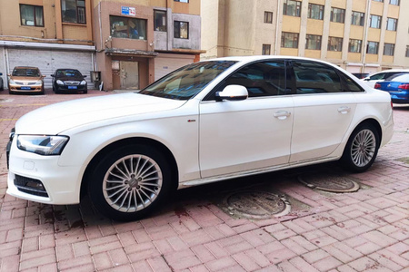 辽阳二手奥迪A4L 2016款 35 TFSI 自动 舒适型 S line 典藏版