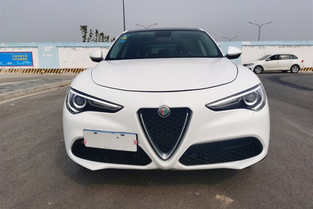铜川二手阿尔法·罗密欧Stelvio 2017款 2.0T 200HP 精英版