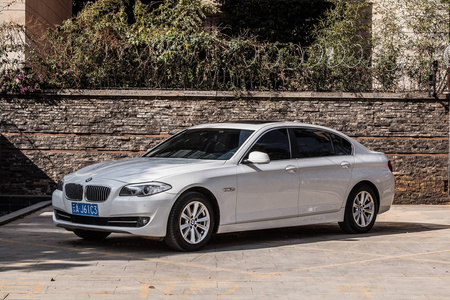 保山二手宝马5系 2013款 525Li 2.0T 手自一体 领先型
