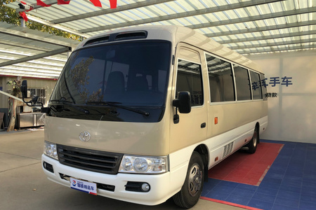 威海二手丰田柯斯达 2007款 4.1T 高级车20座柴油
