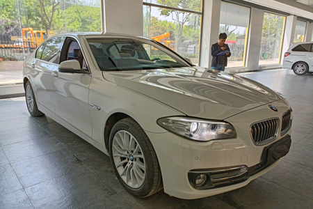 商洛二手宝马5系 2014款 525Li 2.0T 手自一体 风尚设计套装