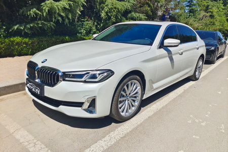 廊坊二手宝马5系 2021款 530Li 尊享型 豪华套装