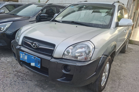 衡阳二手现代途胜 2009款 2.0L 手动 两驱 舒适版