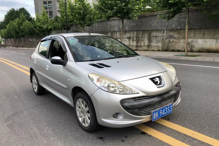 丽水二手标致207 2011款 两厢 1.4L 手动 驭乐版