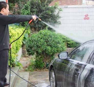 杰能自助洗车机加盟详细介绍